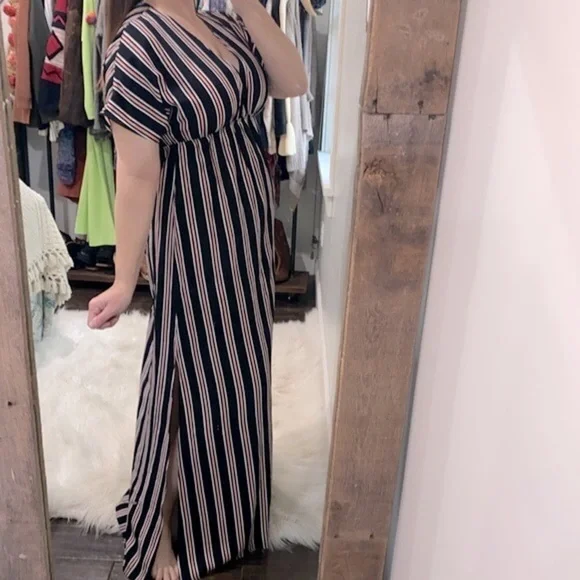 Blues & Greys striped maxi dress with deep slits size small - Picture 1 of 7